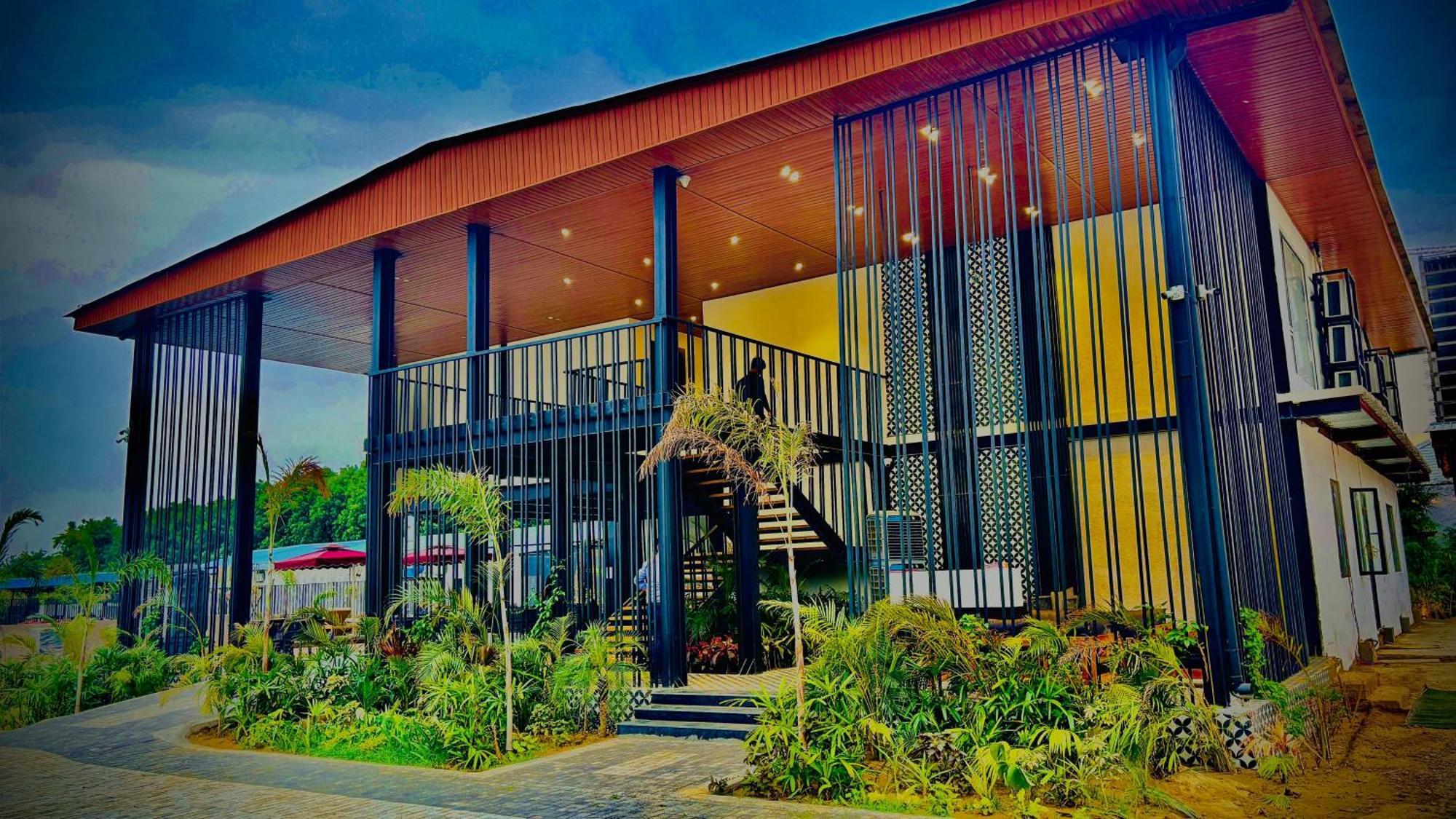 Vintclub Resort Lucknow Ngoại thất bức ảnh